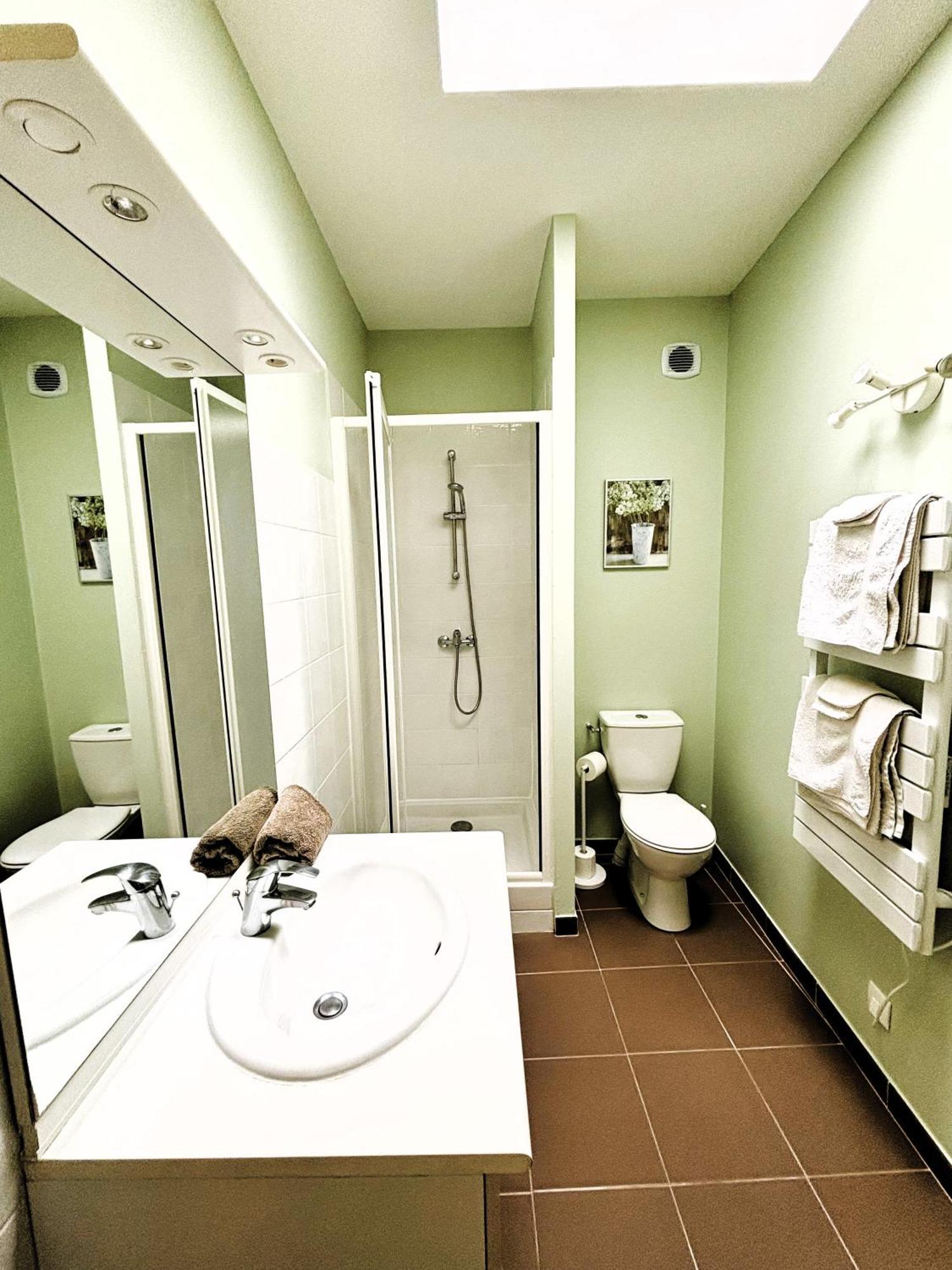 Le Domaine Des Aguins Guest House ซูชง ภายนอก รูปภาพ